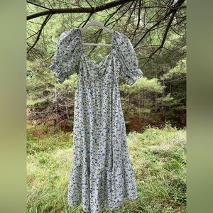 puff sleeved floral dress